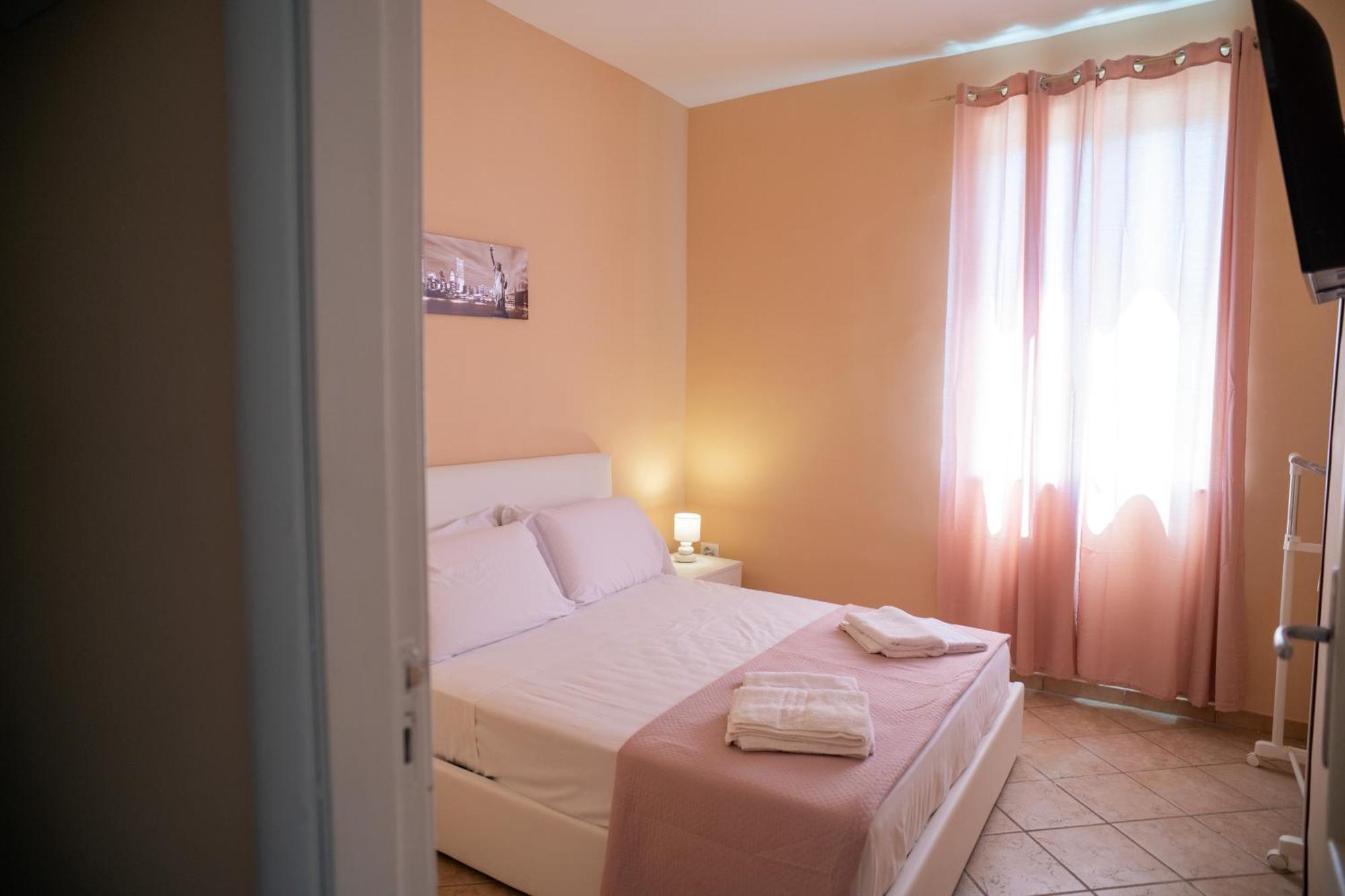 Capodichino Apartment 127-11 Наполи Екстериор снимка