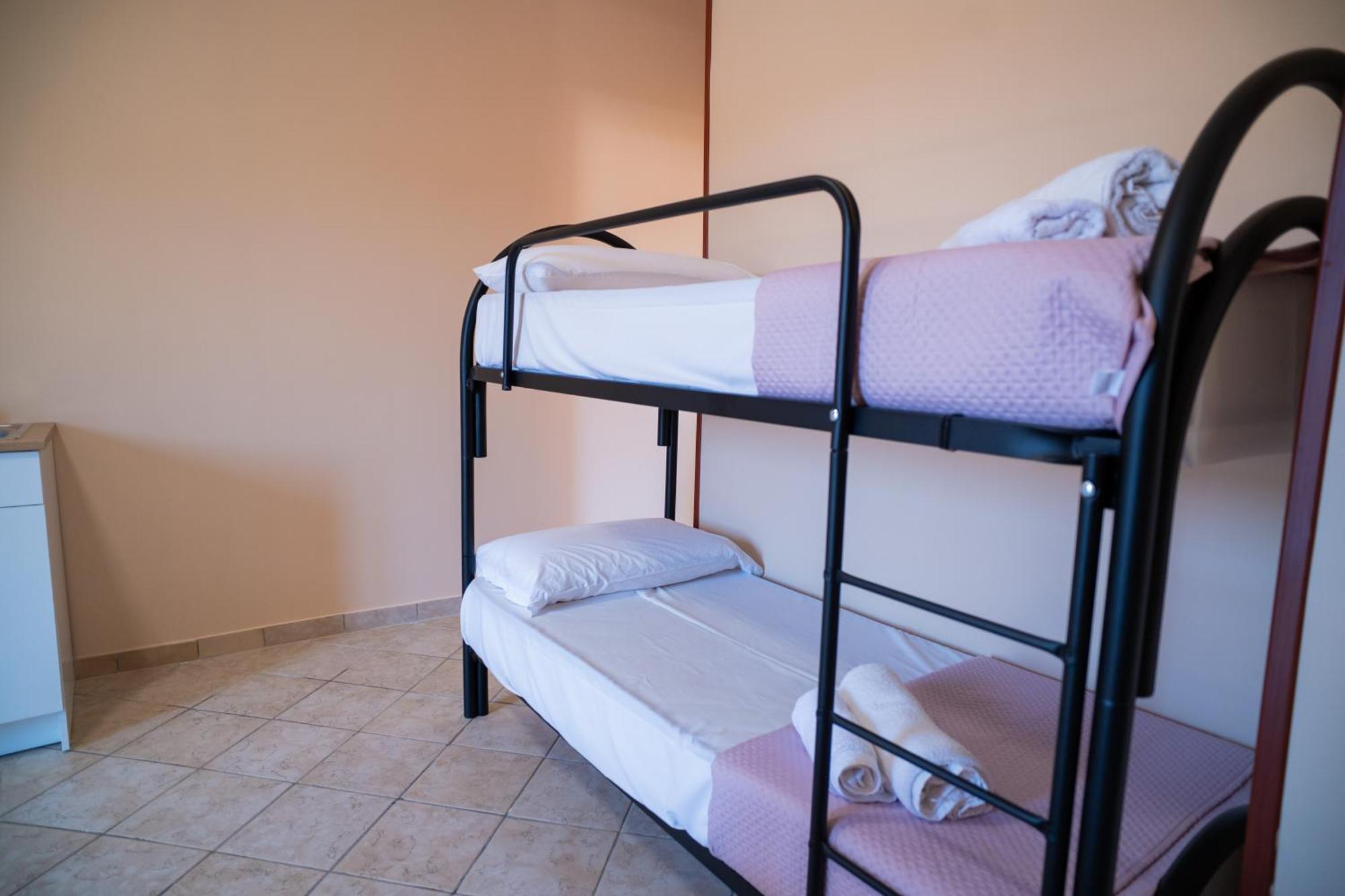 Capodichino Apartment 127-11 Наполи Екстериор снимка